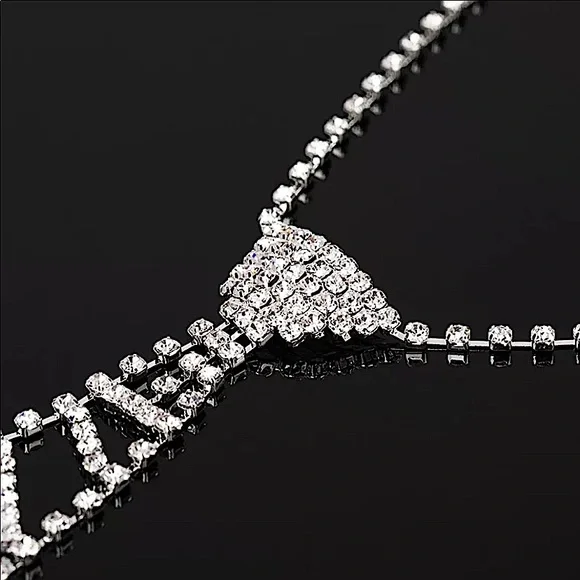 SILVER CRYSTAL RHINESTONE TIE DESIGN Y2K NECKLACE - Picture 6 of 7